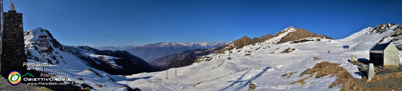 58 Passo San Marco, molta neve ancora sul versante Valle di Albaredo-SO.jpg